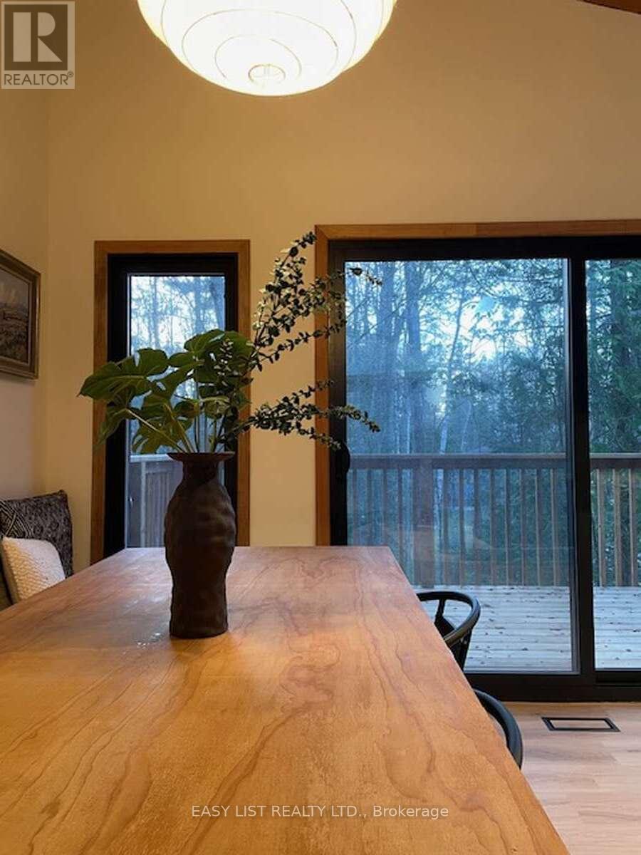 28 Birch Trail, Wasaga Beach, Ontario  L9Z 2S1 - Photo 16 - S12281488