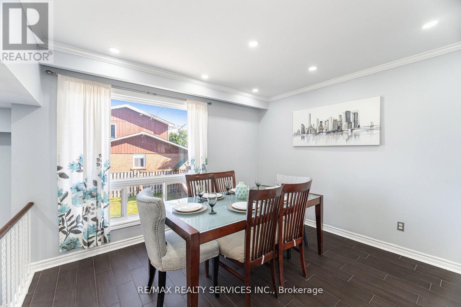 73 Blackthorn Lane, Brampton, Ontario L6V 3K9 - Photo 19 - W12476033