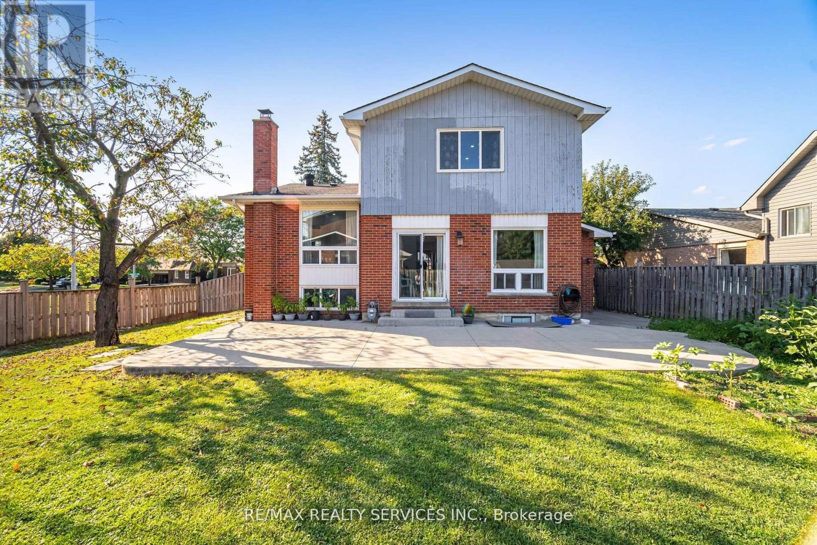 73 Blackthorn Lane, Brampton, Ontario L6V 3K9 - Photo 36 - W12476033