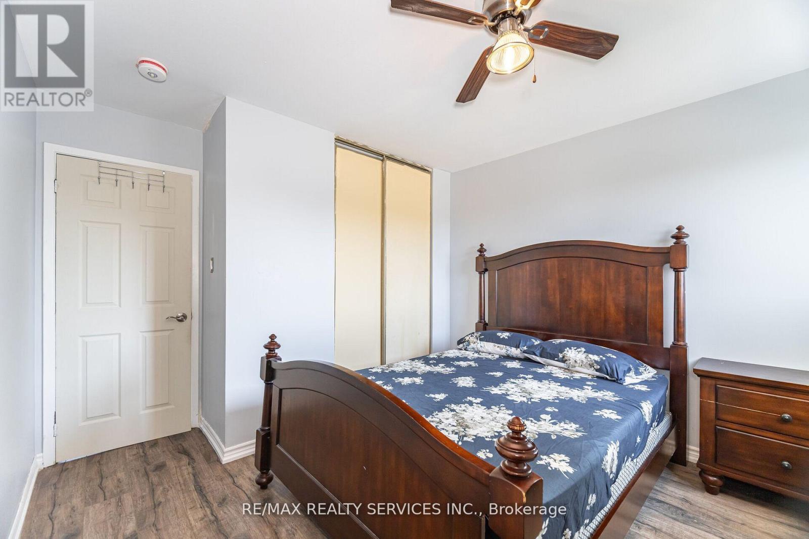 73 Blackthorn Lane, Brampton, Ontario L6V 3K9 - Photo 27 - W12476033