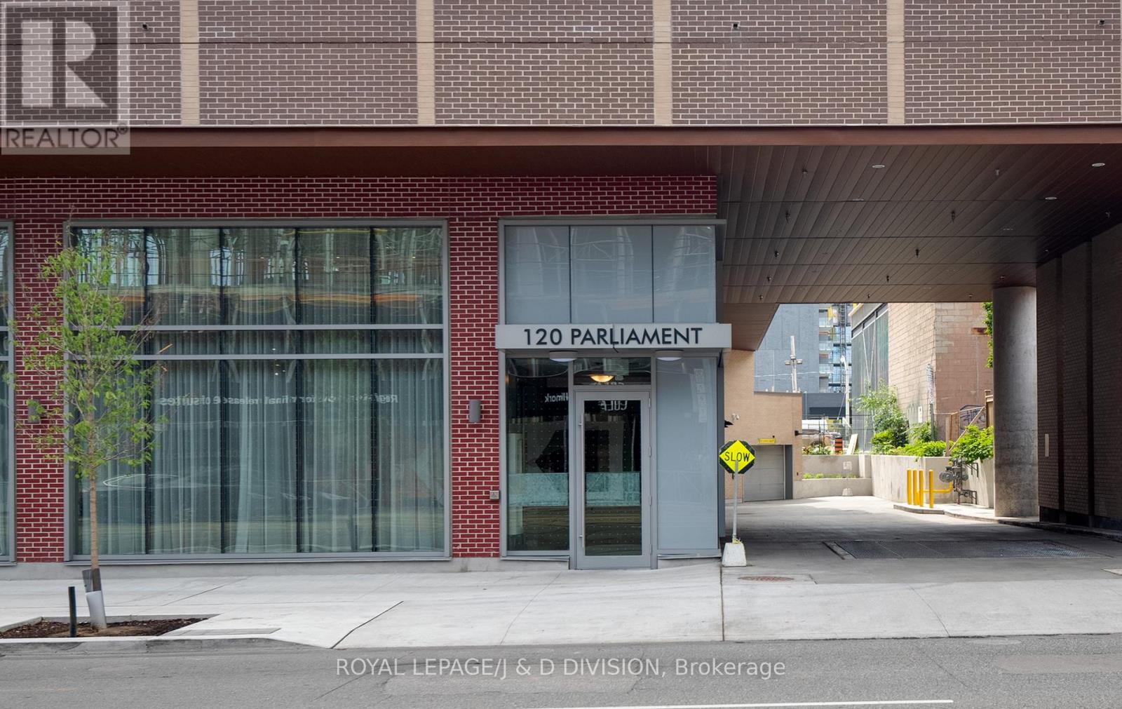 1901 - 120 Parliament Street, Toronto, Ontario  M5A 0N6 - Photo 2 - C12513910