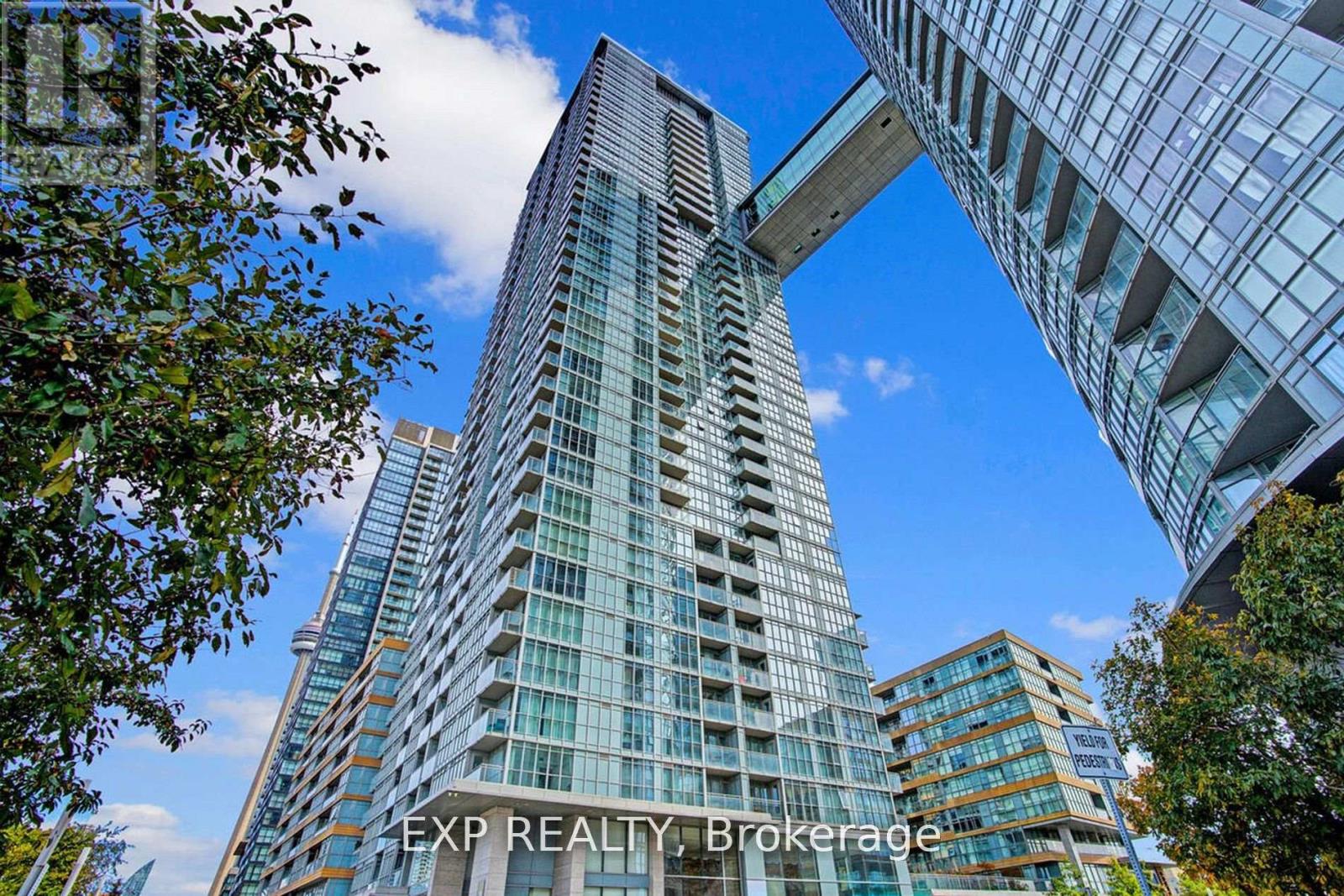 2610 - 15 Iceboat Terrace, Toronto, Ontario  M5V 4A5 - Photo 3 - C12513956