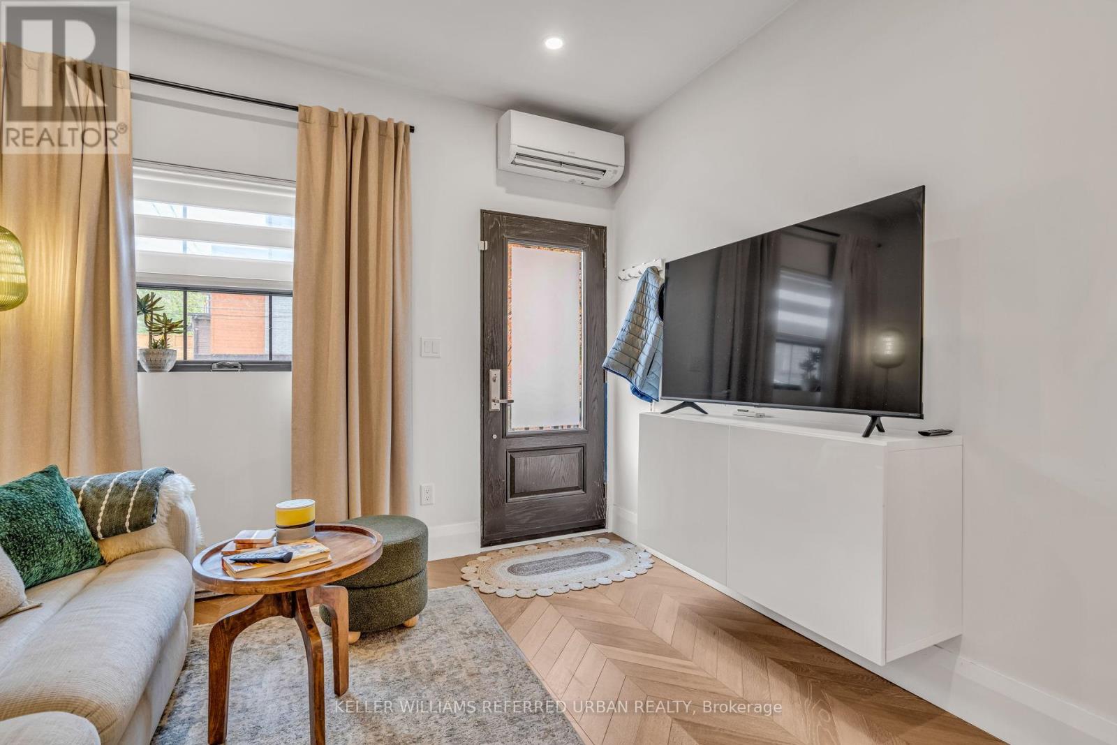 98 Mitchell Avenue, Toronto, Ontario  M6J 1B9 - Photo 5 - C12513968