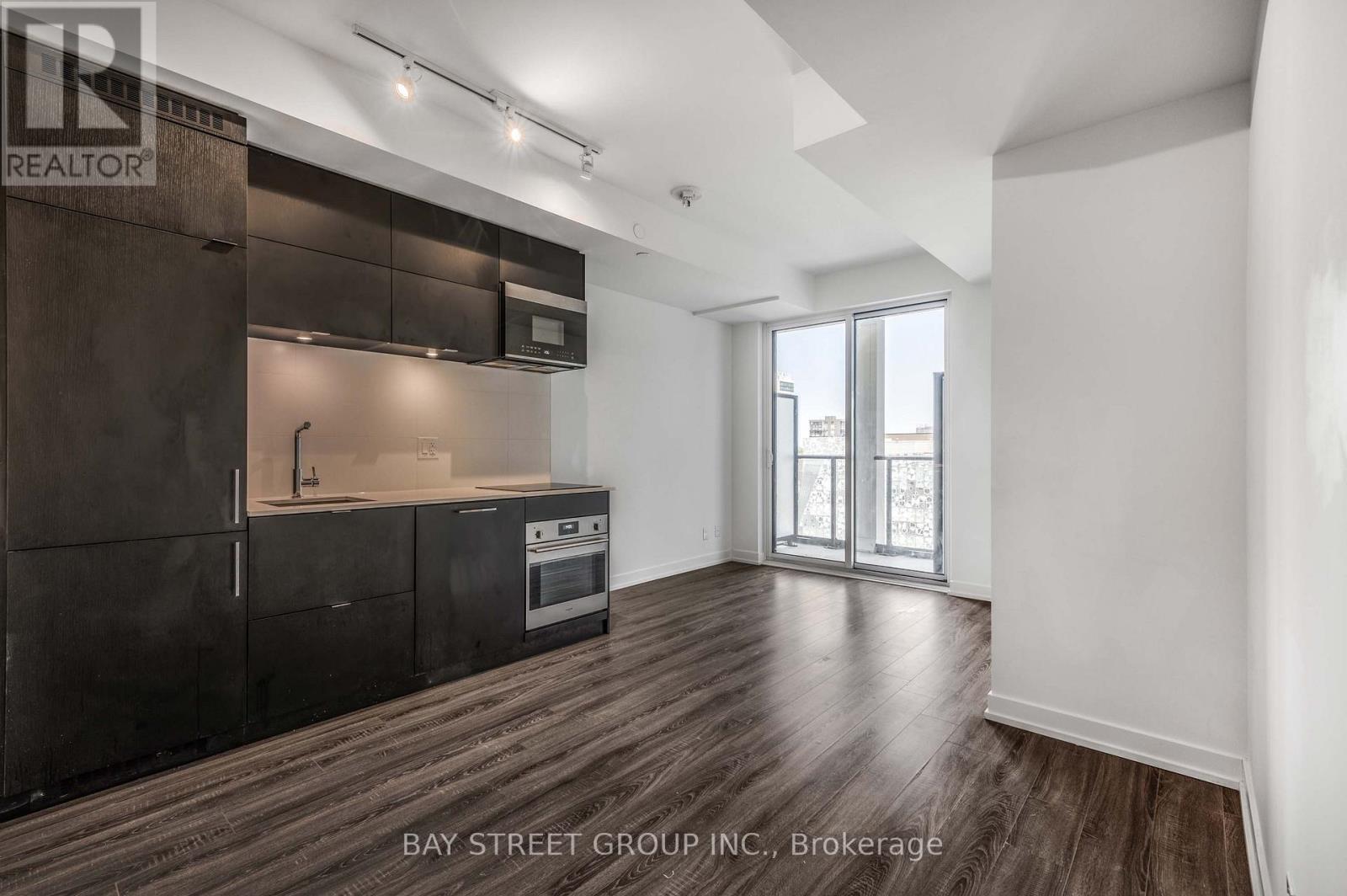 1419 - 20 Edward Street, Toronto, Ontario M5G 1C9 - Photo 2 - C12513978