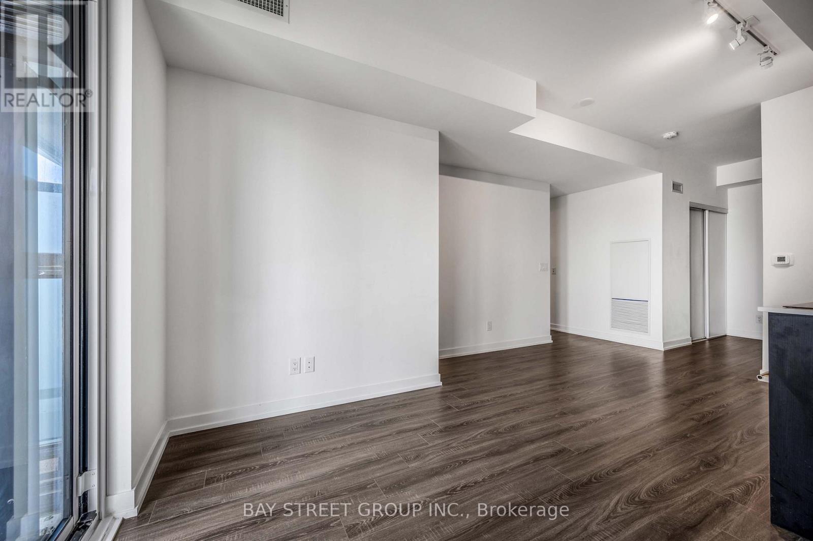 1419 - 20 Edward Street, Toronto, Ontario M5G 1C9 - Photo 6 - C12513978