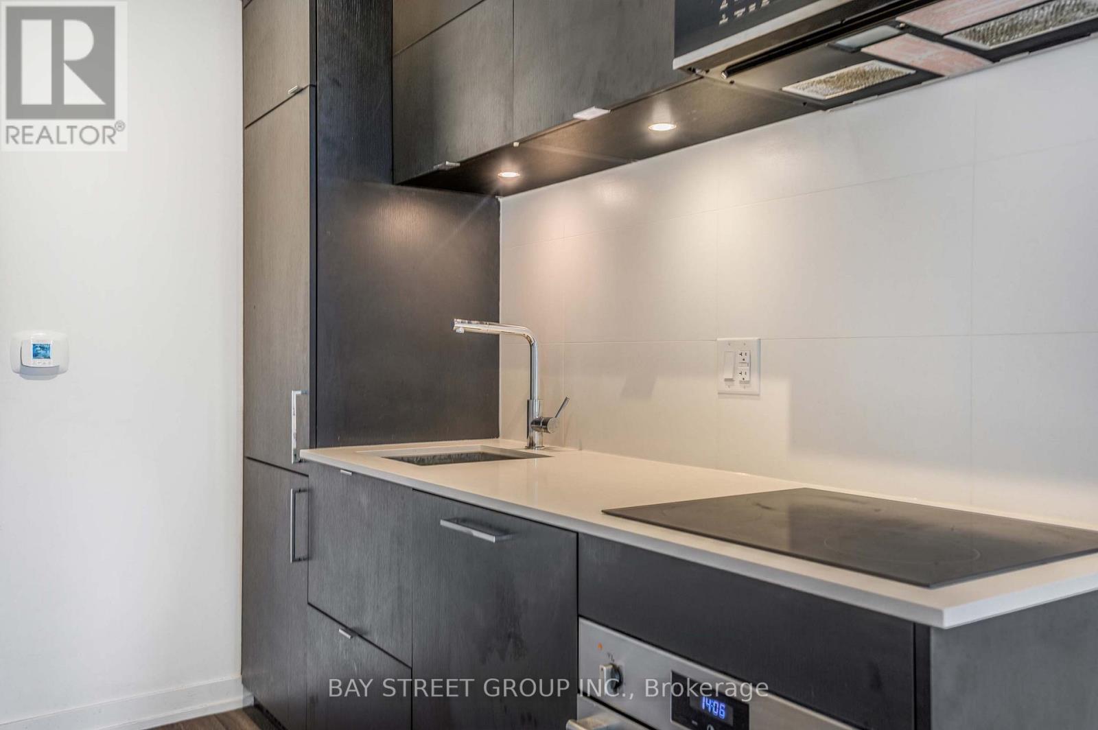 1419 - 20 Edward Street, Toronto, Ontario M5G 1C9 - Photo 8 - C12513978