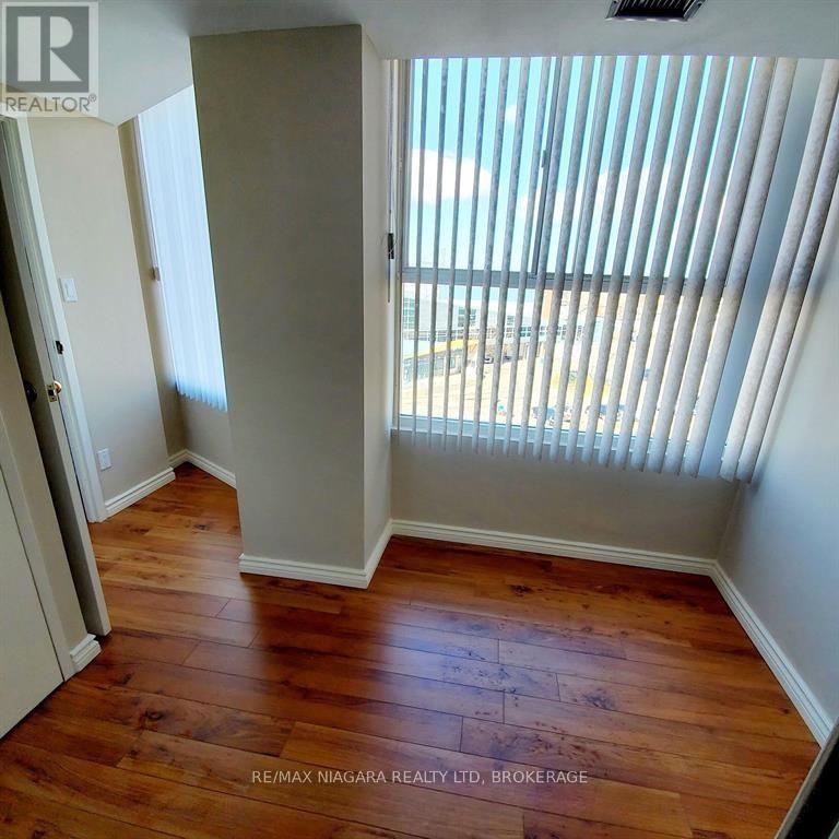 502 - 7 Gale Crescent, St. Catharines, Ontario  L2R 7M8 - Photo 6 - X12514086
