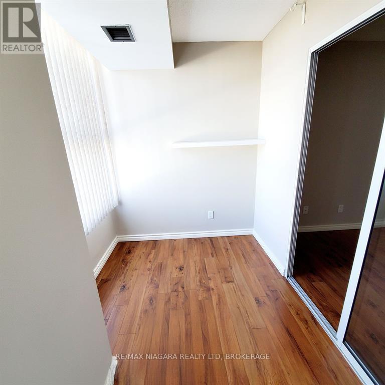 502 - 7 Gale Crescent, St. Catharines, Ontario  L2R 7M8 - Photo 7 - X12514086