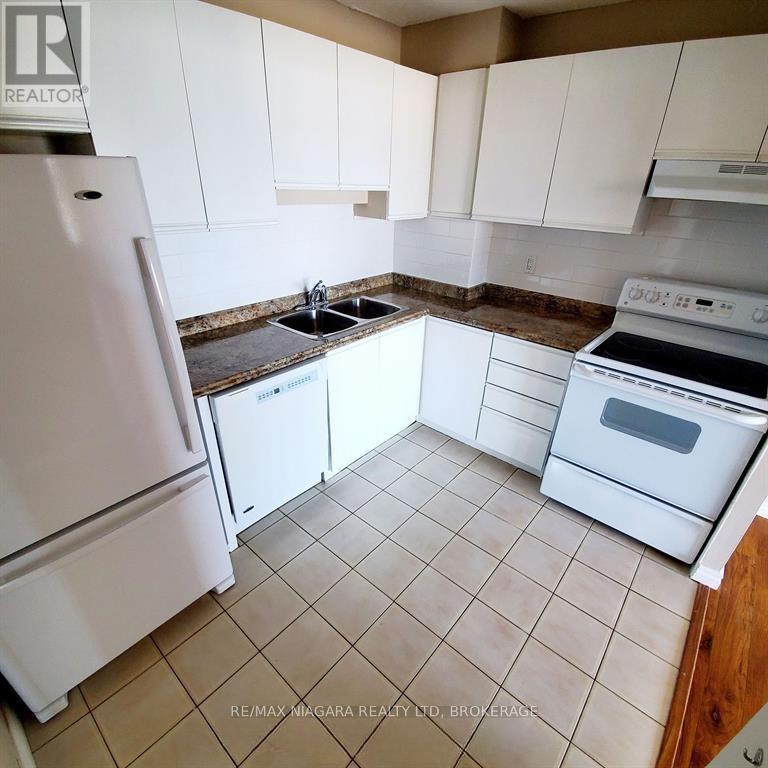 502 - 7 Gale Crescent, St. Catharines, Ontario  L2R 7M8 - Photo 8 - X12514086