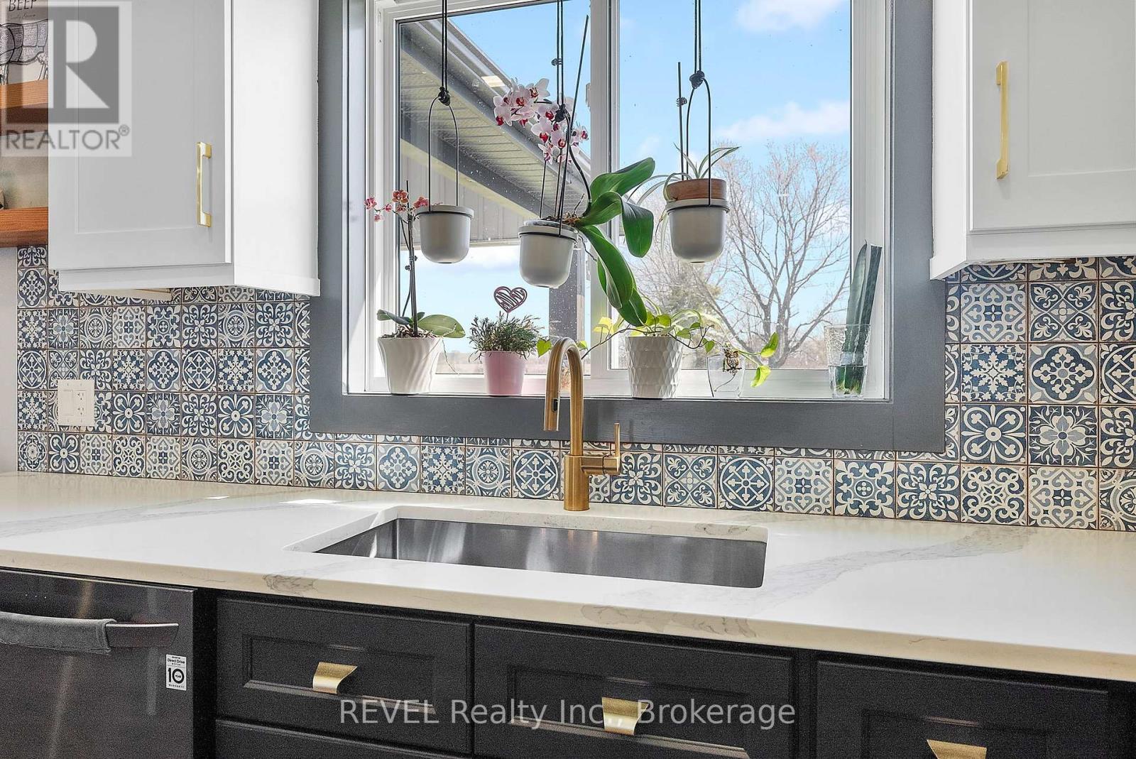 8 Reicheld Road, Haldimand, Ontario N0A 1P0 - Photo 14 - X12514194