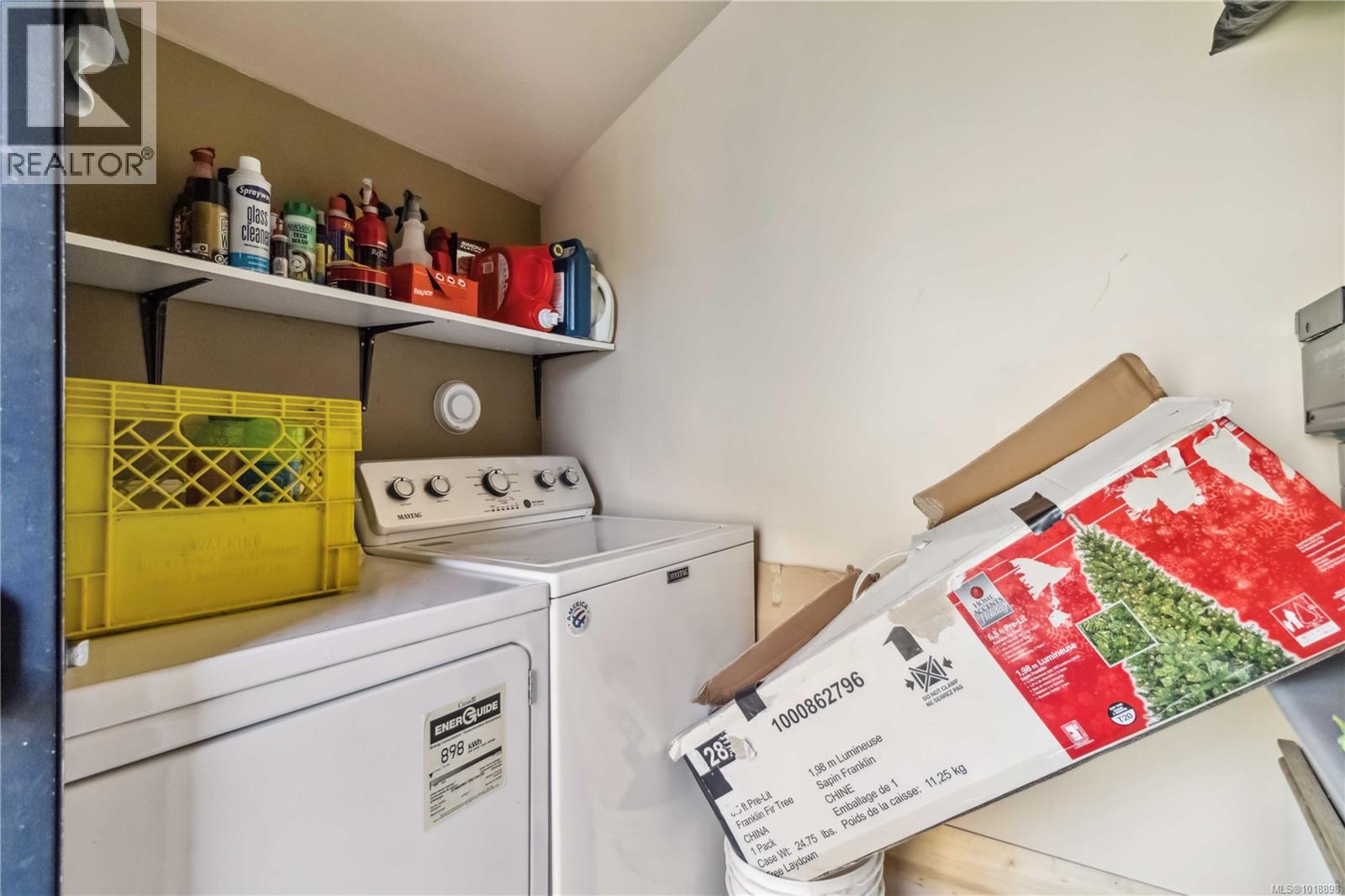 806 Old Esquimalt Rd, Esquimalt, British Columbia  V9A 4X1 - Photo 19 - 1018898