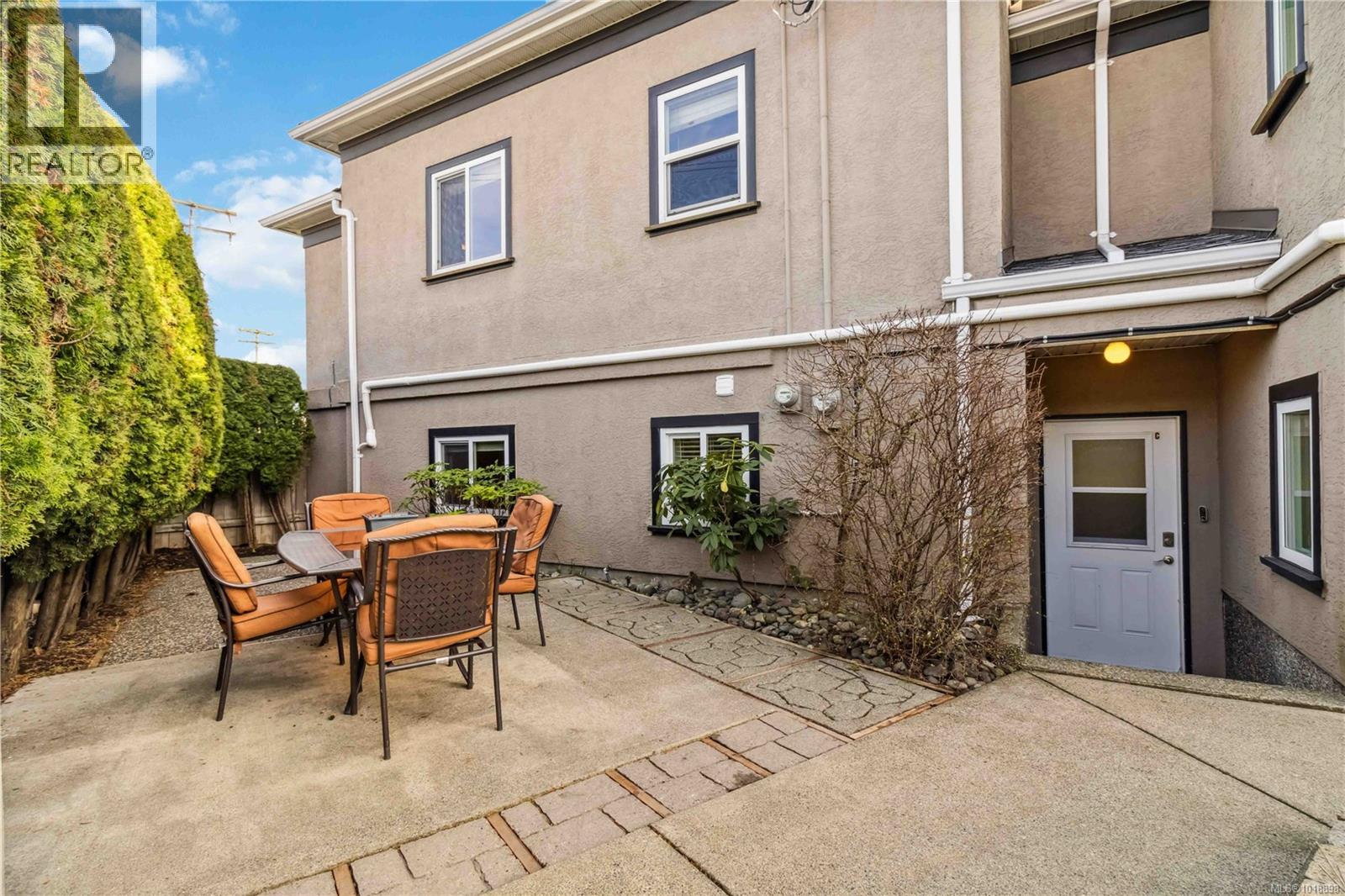 806 Old Esquimalt Rd, Esquimalt, British Columbia  V9A 4X1 - Photo 20 - 1018898