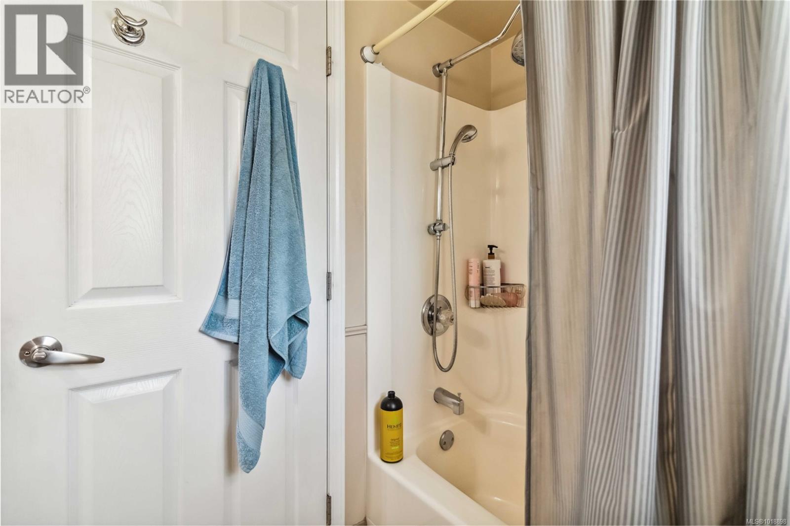 806 Old Esquimalt Rd, Esquimalt, British Columbia  V9A 4X1 - Photo 31 - 1018898