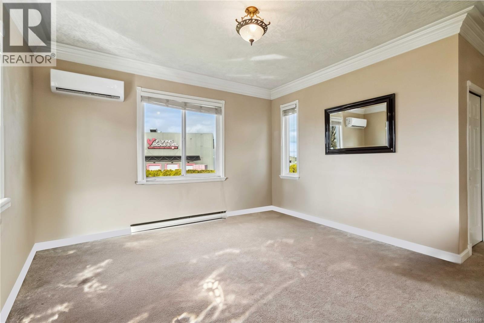 806 Old Esquimalt Rd, Esquimalt, British Columbia  V9A 4X1 - Photo 7 - 1018898