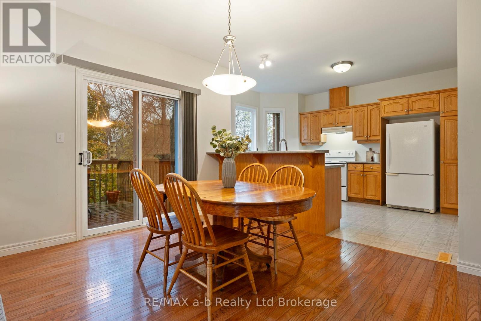 117 Ferguson Drive, Woodstock, Ontario N4V 1H4 - Photo 7 - X12514060