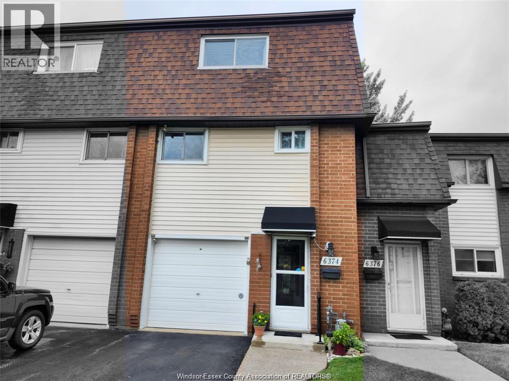 6374 Thornberry, Windsor, Ontario  N8T 3A2 - Photo 1 - 25028134