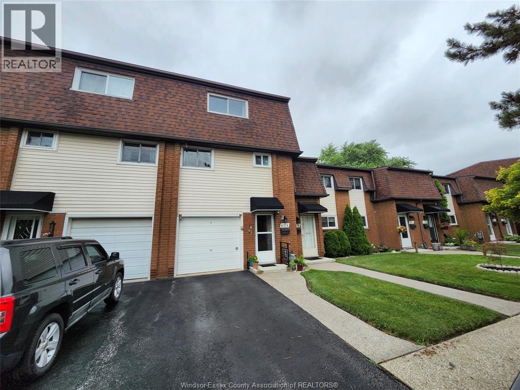 6374 Thornberry, Windsor, Ontario  N8T 3A2 - Photo 2 - 25028133