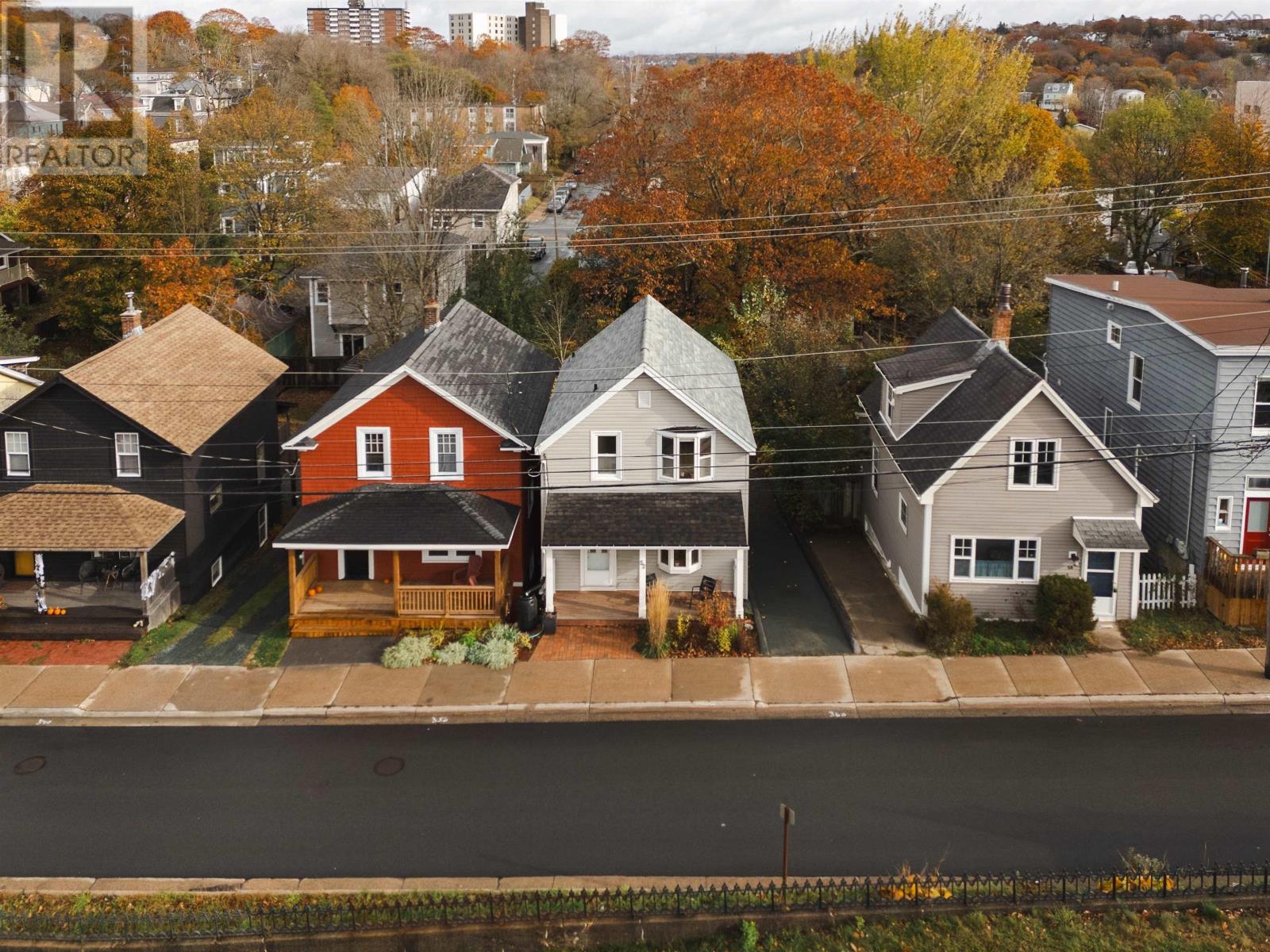 52 Victoria Road, Dartmouth, Nova Scotia  B2Y 2V9 - Photo 4 - 202527356