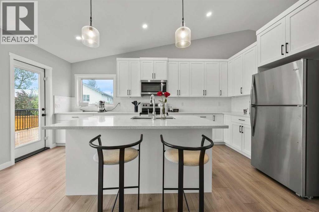 335 Sheep River Place, Okotoks, Alberta  T1S 1N7 - Photo 17 - A2266790