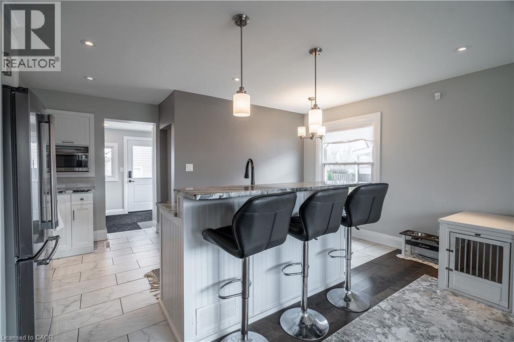 14 Milton Road, St. Catharines, Ontario  L2P 3E8 - Photo 10 - 40784021