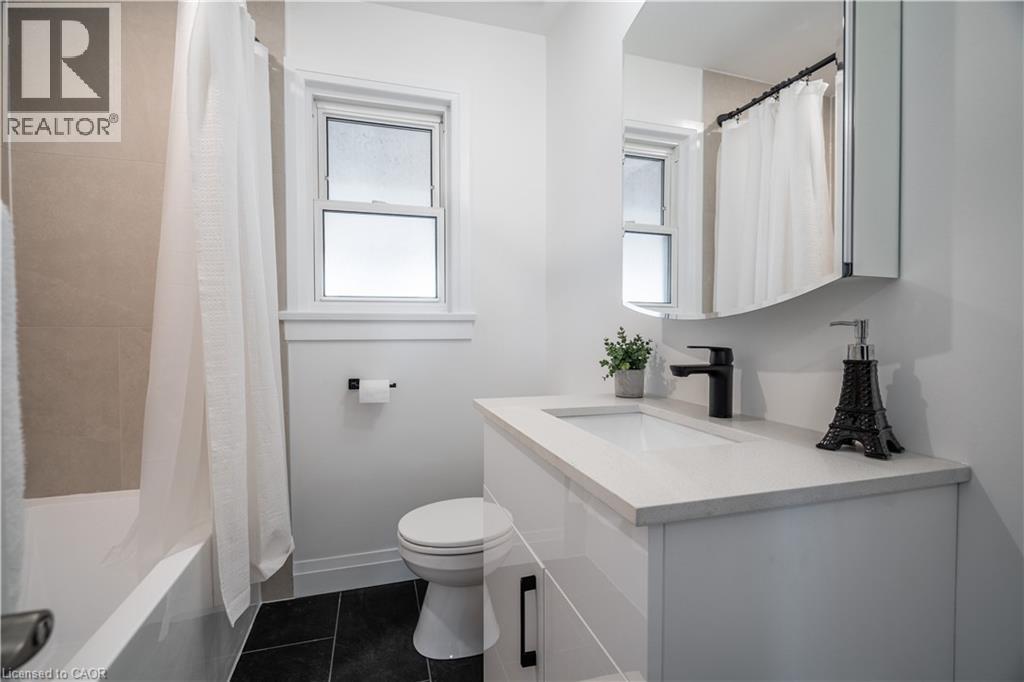 14 Milton Road, St. Catharines, Ontario  L2P 3E8 - Photo 28 - 40784021