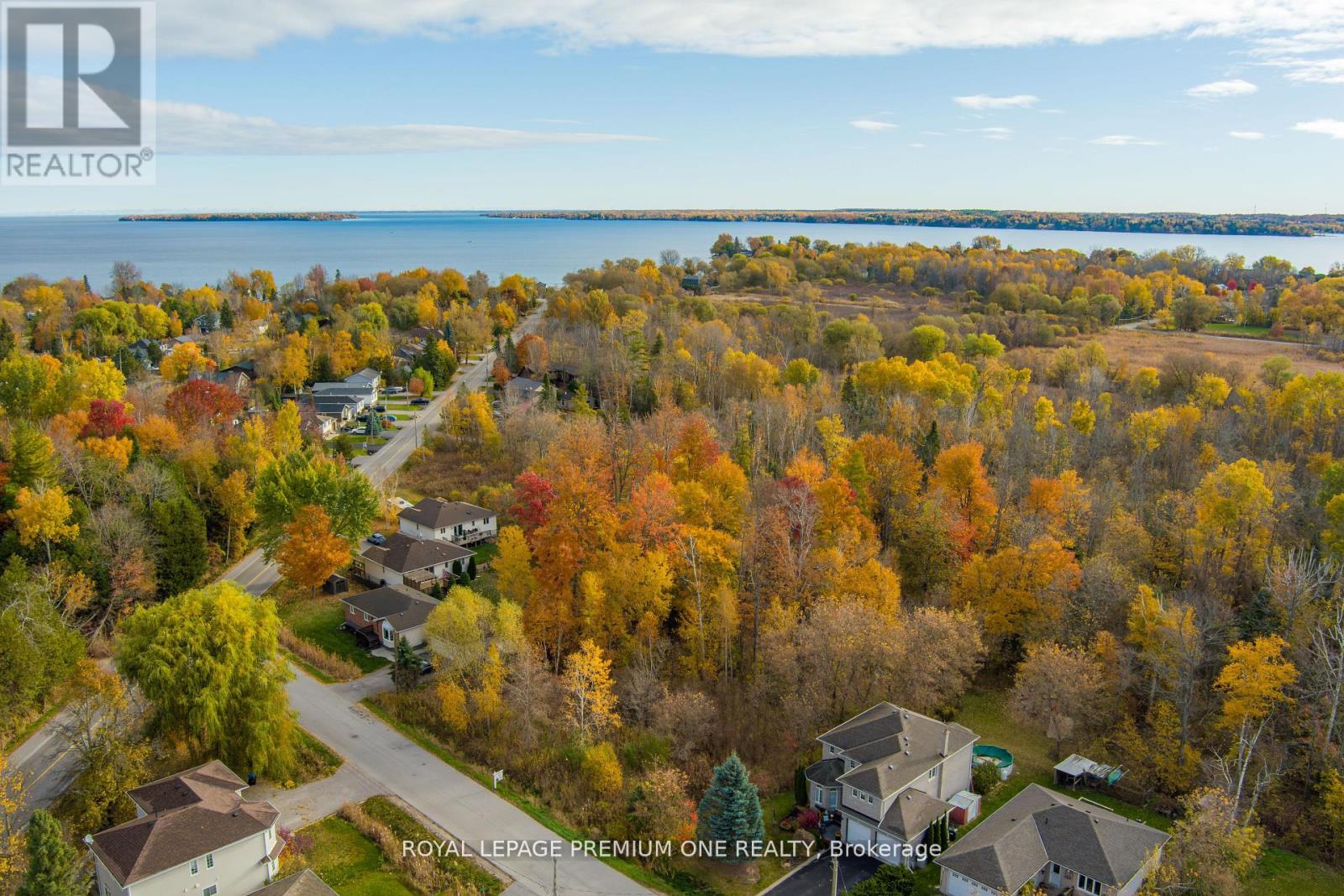 909b Willow Street, Innisfil, Ontario  L0L 1C0 - Photo 8 - N12513916