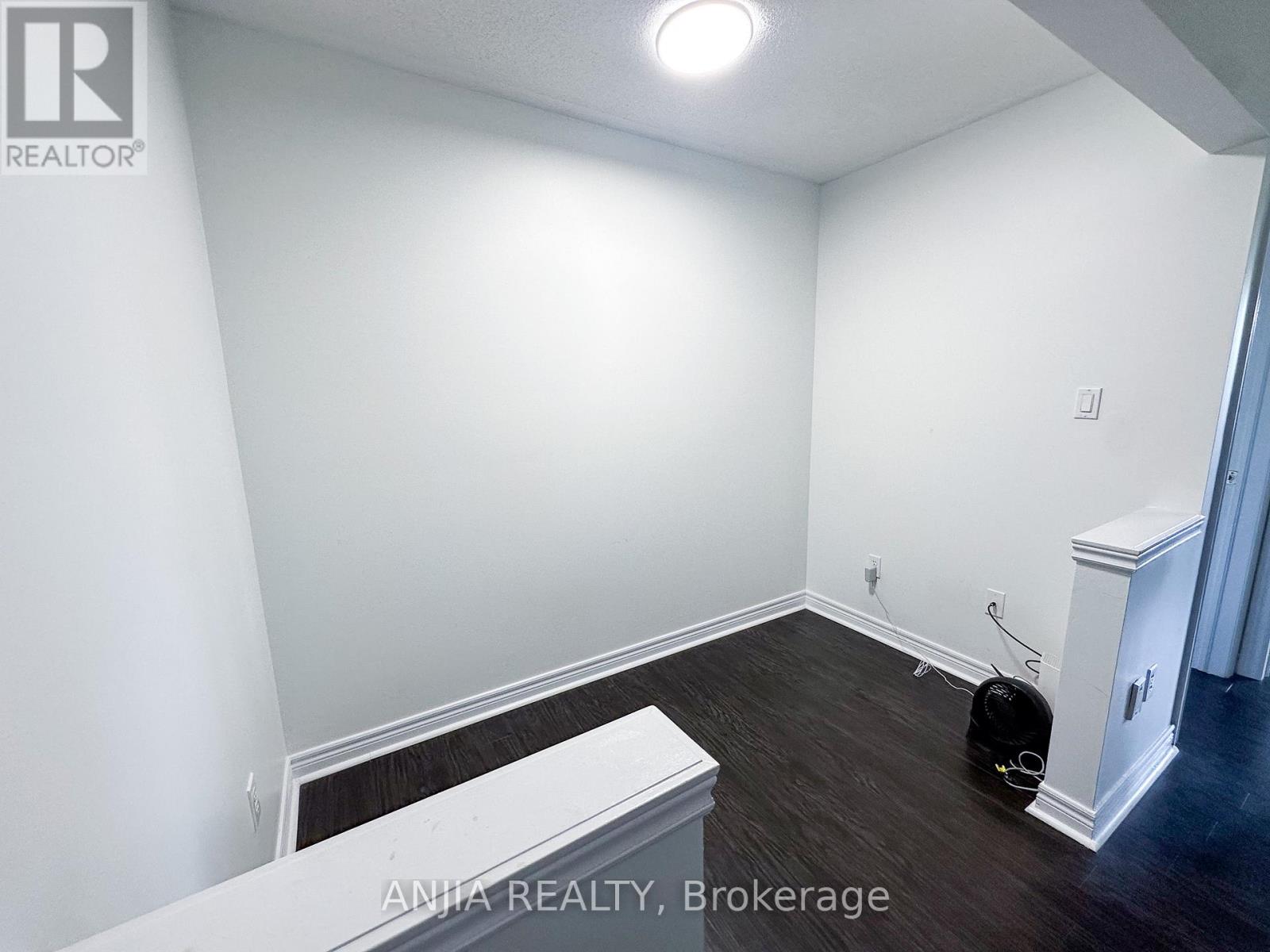 40 Cathmar Drive, Markham, Ontario  L6E 2H2 - Photo 23 - N12513944