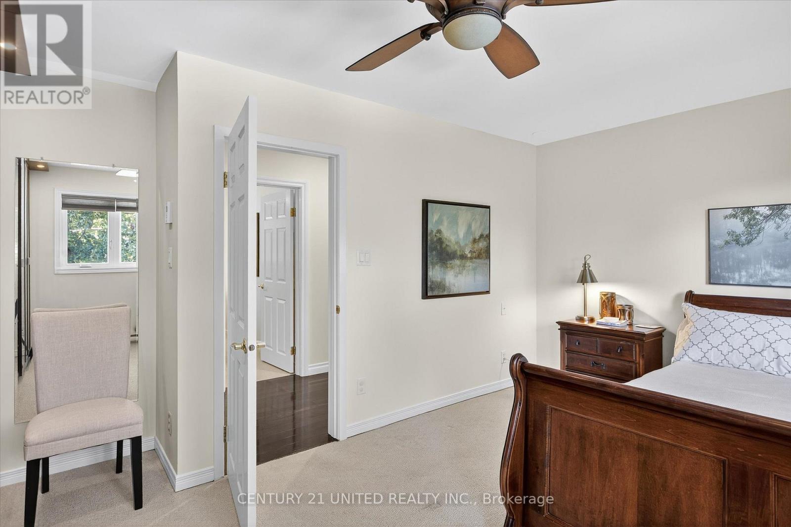 8 Oakwood Crescent, Peterborough, Ontario K9J 1N3 - Photo 17 - X12514050