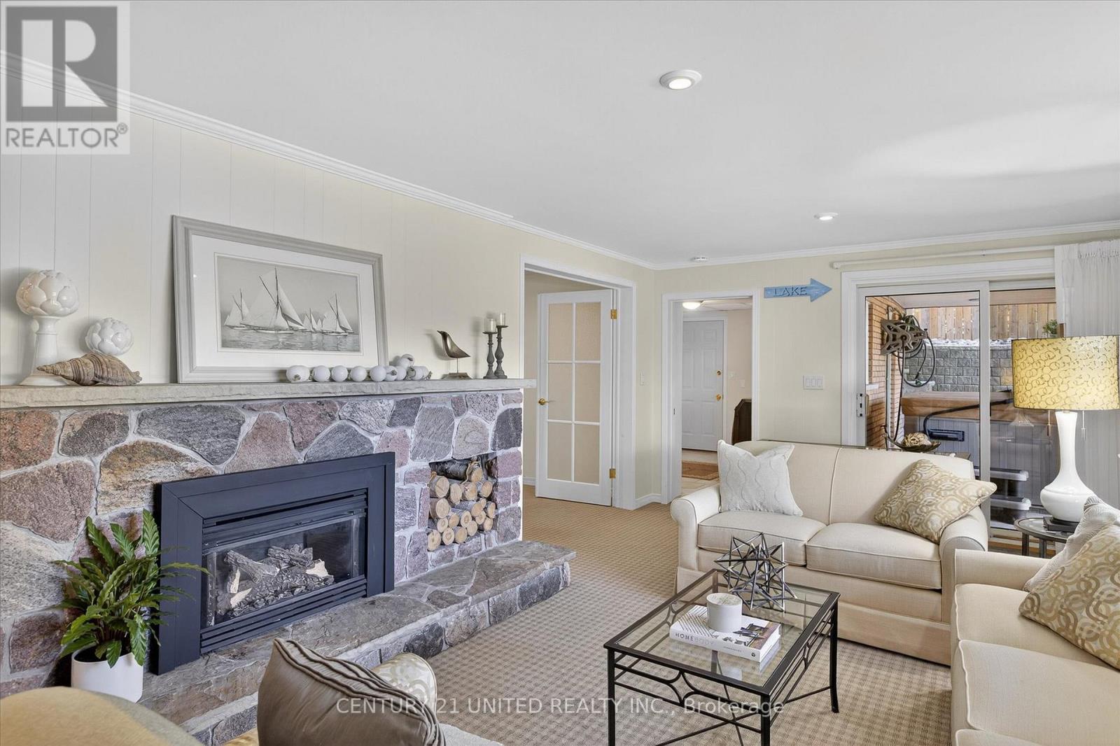 8 Oakwood Crescent, Peterborough, Ontario K9J 1N3 - Photo 28 - X12514050