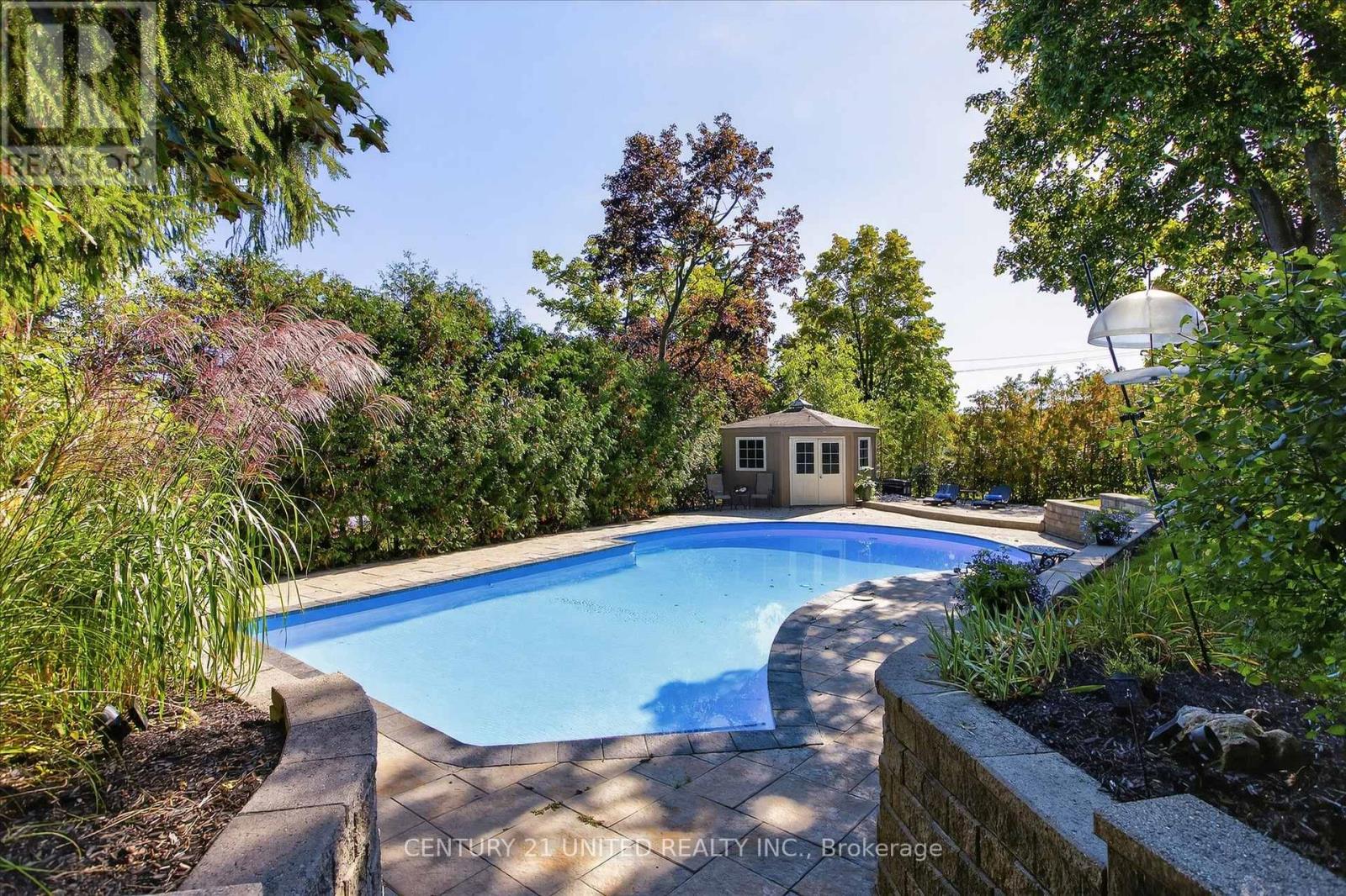 8 Oakwood Crescent, Peterborough, Ontario K9J 1N3 - Photo 41 - X12514050