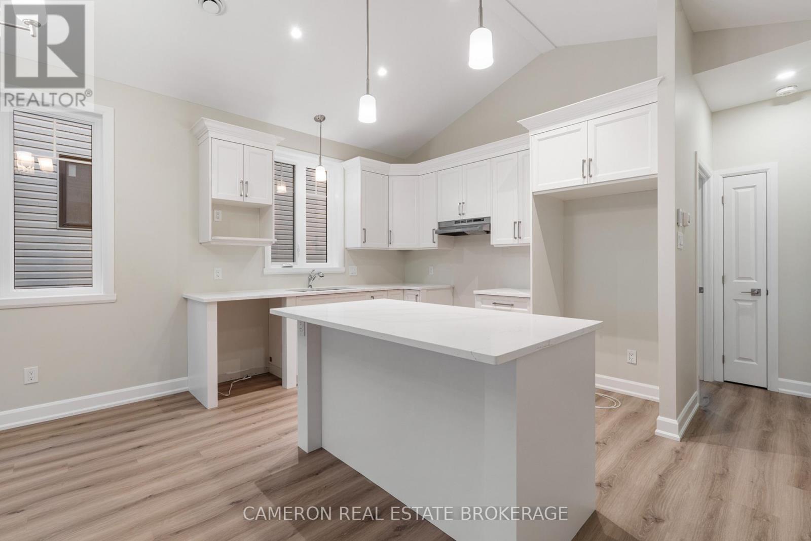 3149 Mauricy Street, Cornwall, Ontario  K6K 0A1 - Photo 5 - X12514168