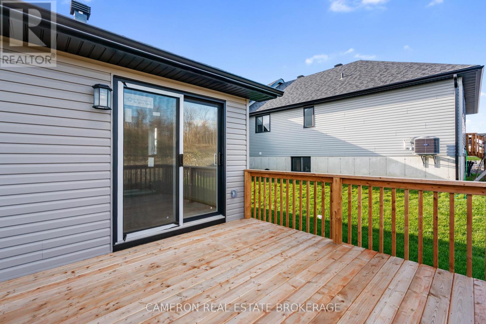 3153 Mauricy Street, Cornwall, Ontario K6K 0A1 - Photo 3 - X12514170