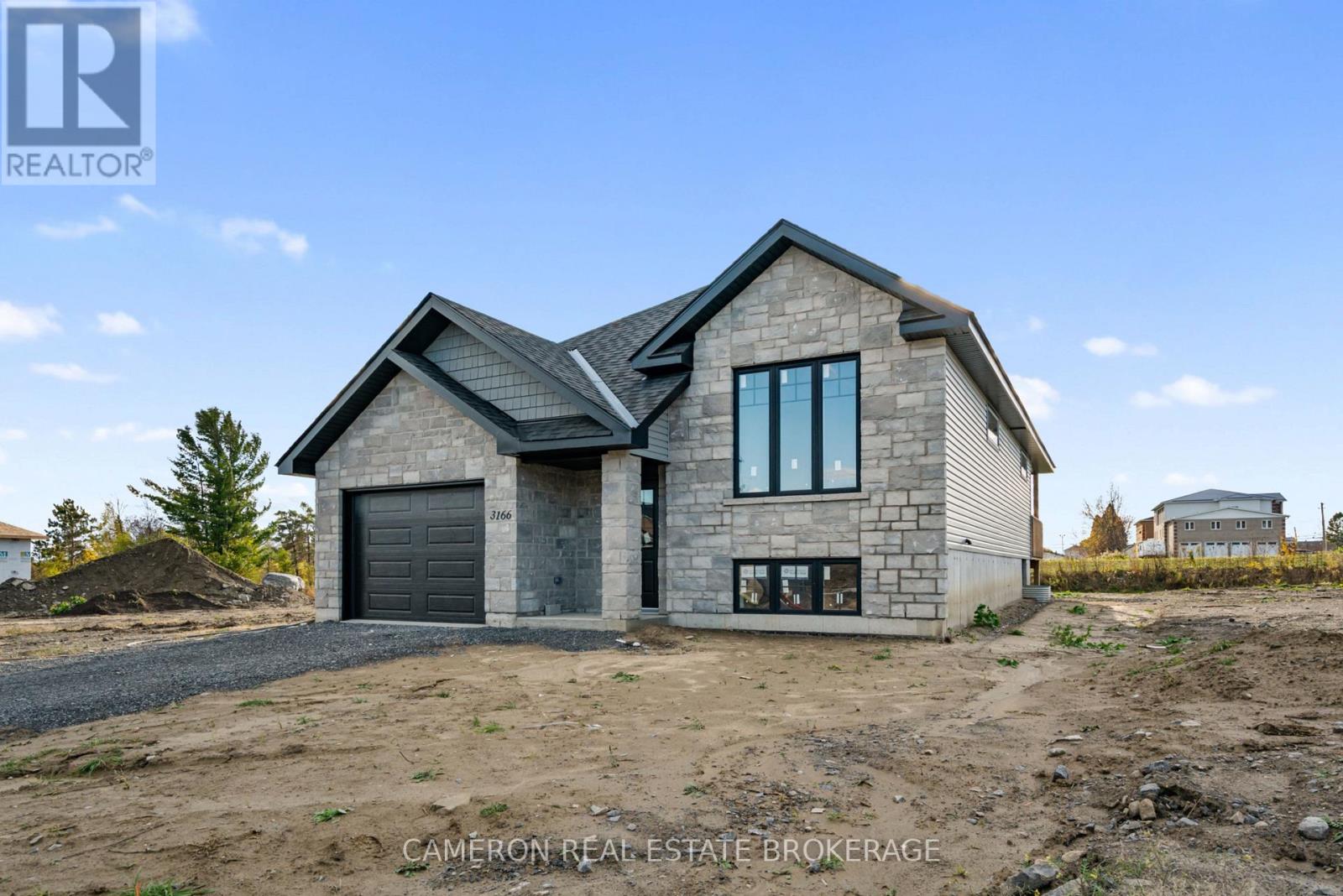 3166 Mauricy Street, Cornwall, Ontario K6K 0A1 - Photo 6 - X12514174