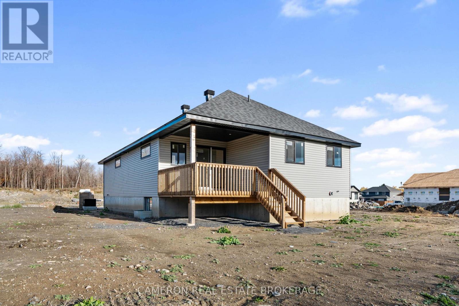 3166 Mauricy Street, Cornwall, Ontario K6K 0A1 - Photo 3 - X12514174