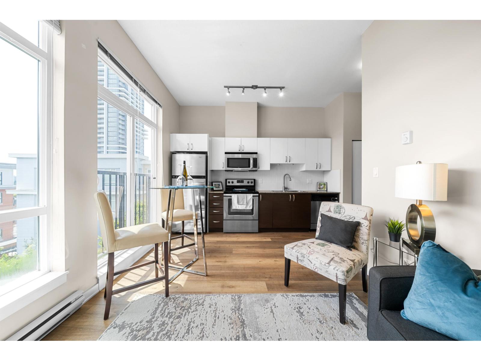 513 13728 108 AVENUE, Surrey, British Columbia