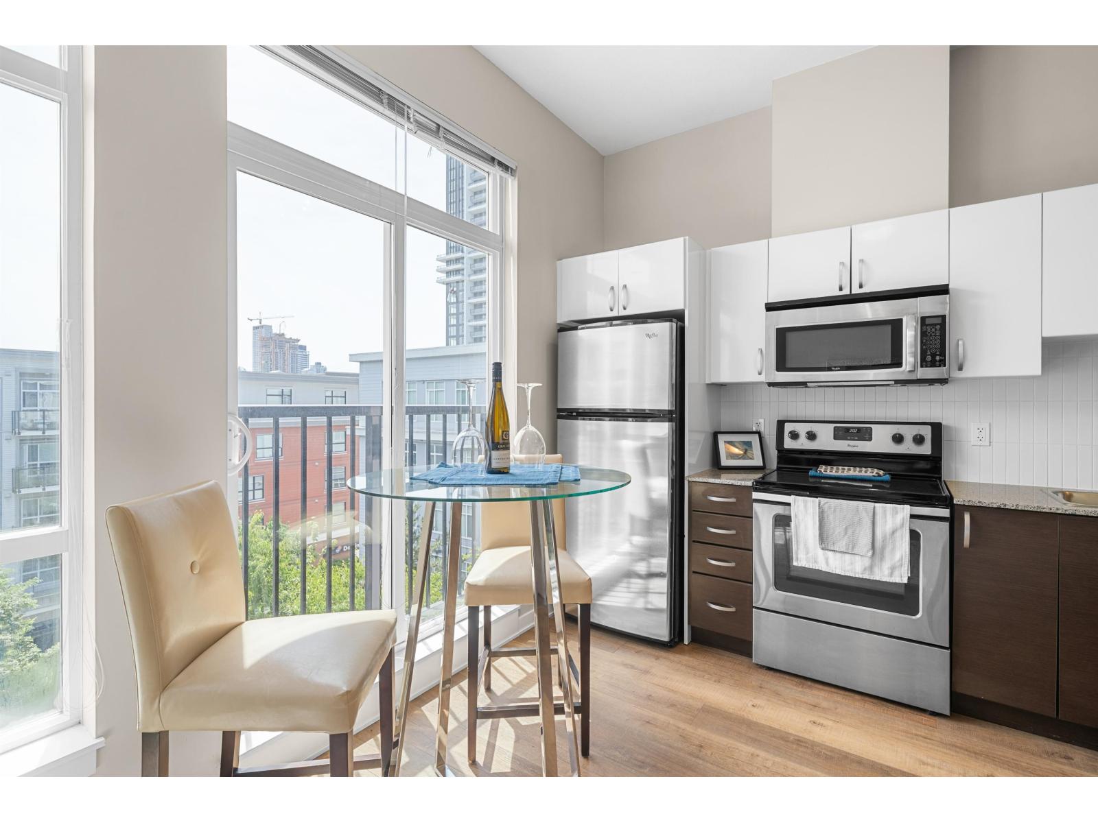 513 13728 108 Avenue, Surrey, British Columbia V3T 0G2 - Photo 2 - R3065183