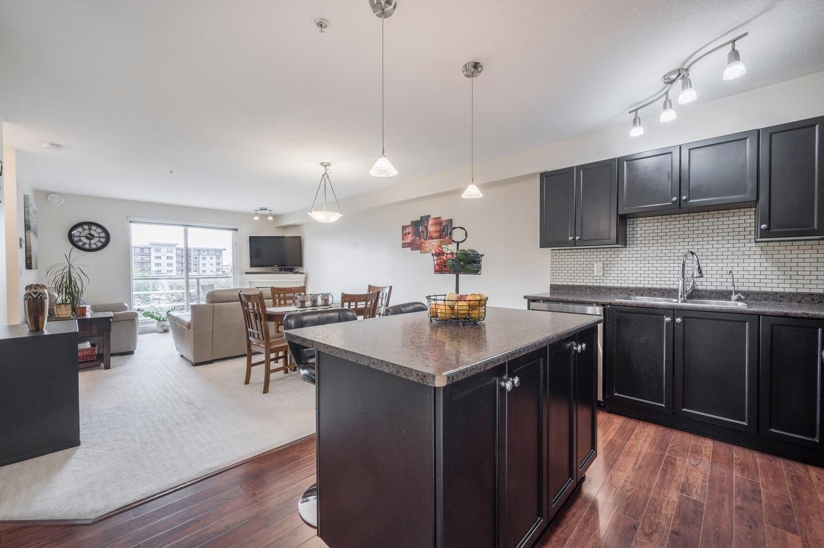 213 30525 Cardinal Avenue, Abbotsford, British Columbia V2T 0A8 - Photo 2 - R3065188