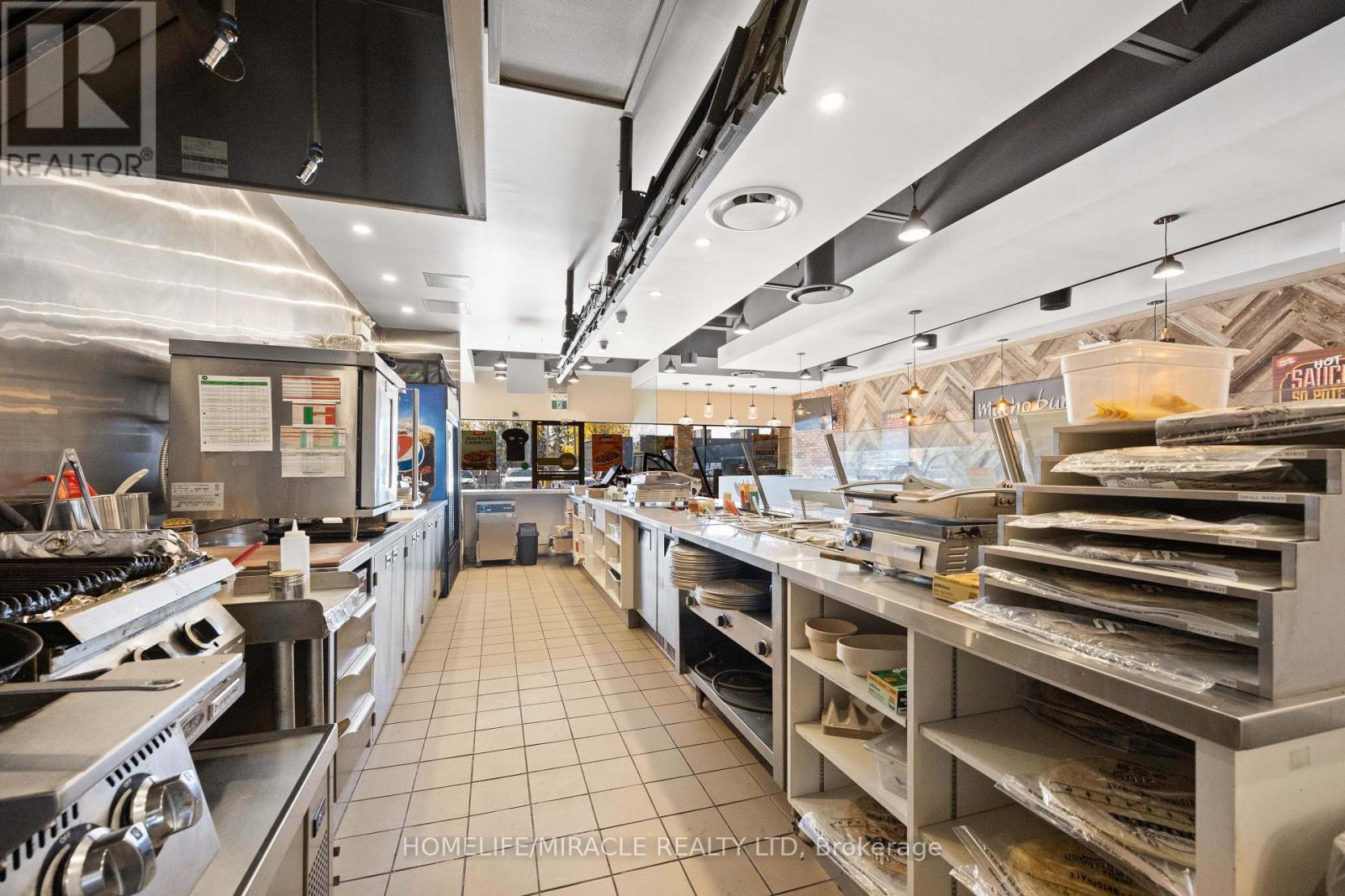 6 - 353 Duckworth Street, Barrie, Ontario  L4M 5C2 - Photo 11 - S12513842