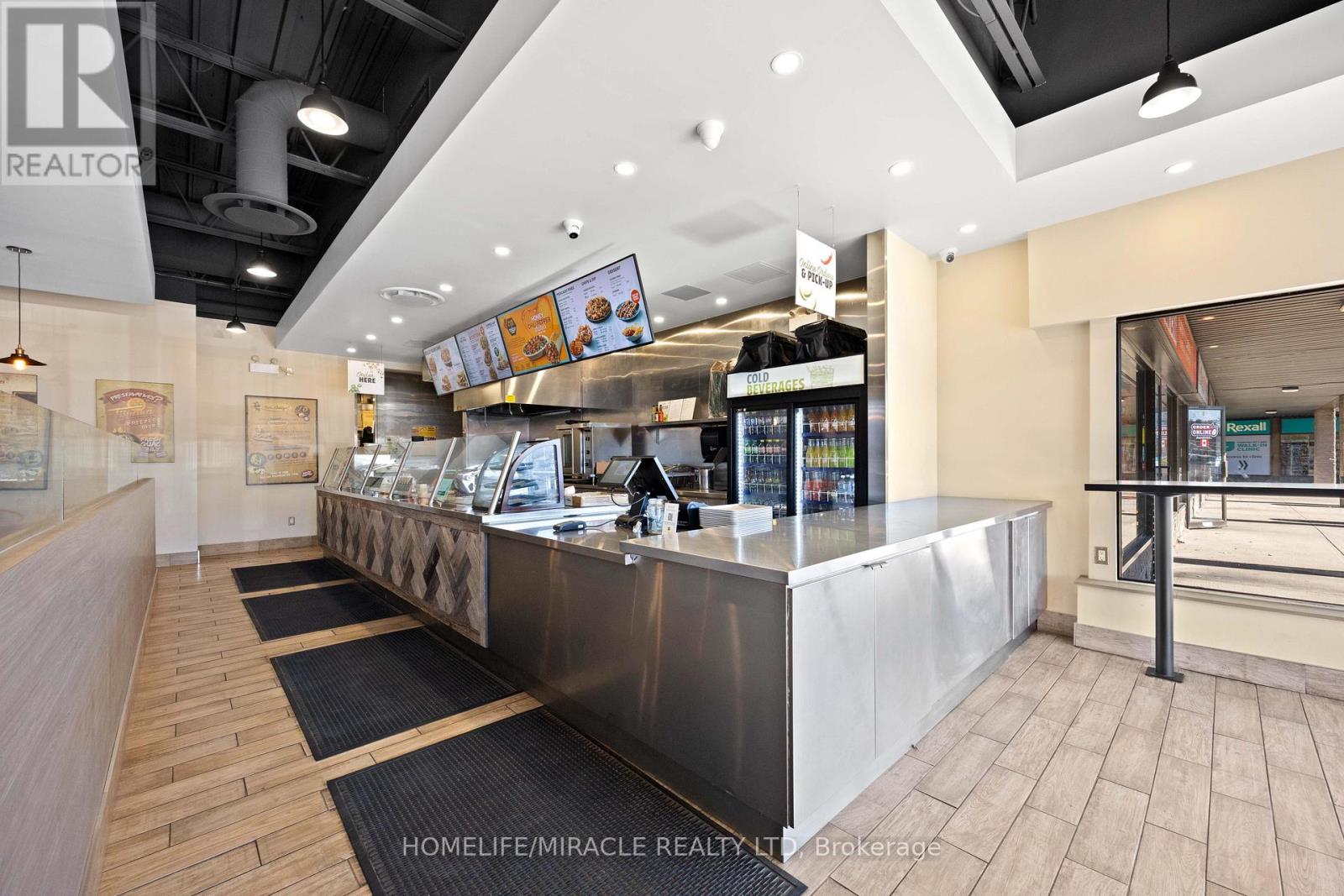 6 - 353 Duckworth Street, Barrie, Ontario  L4M 5C2 - Photo 4 - S12513842