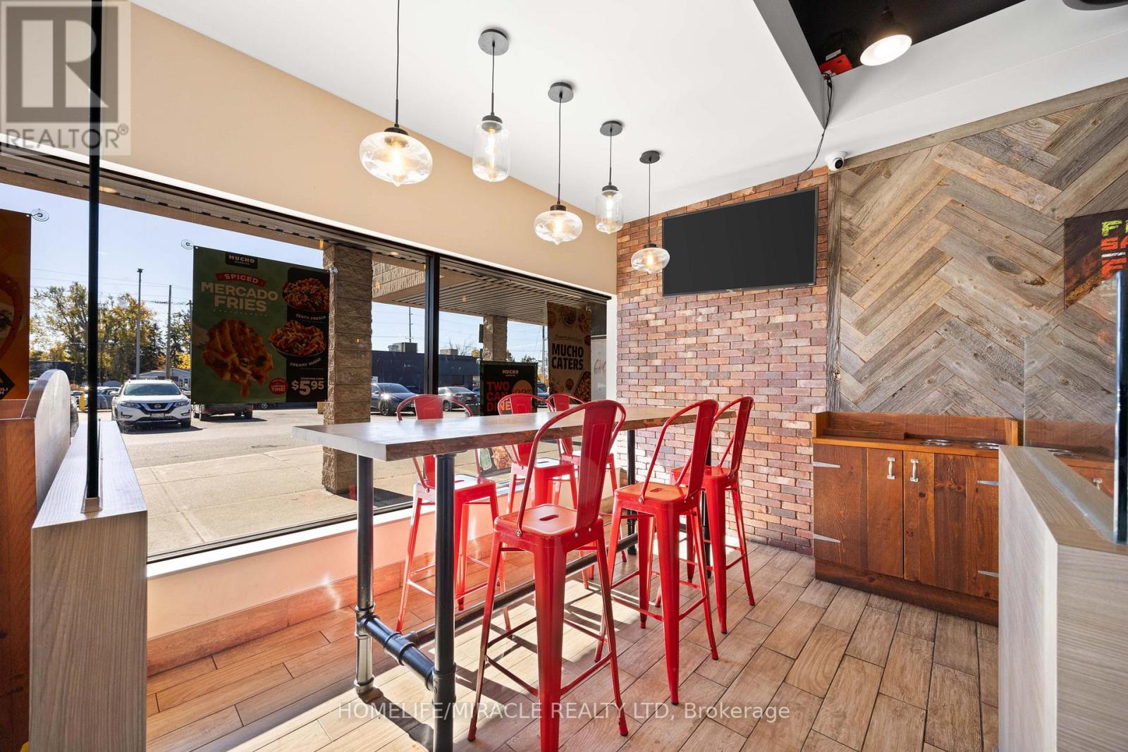 6 - 353 Duckworth Street, Barrie, Ontario  L4M 5C2 - Photo 5 - S12513842