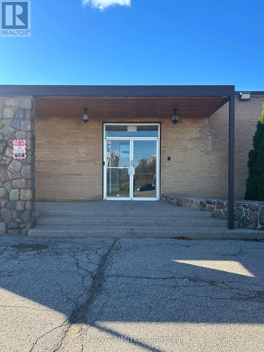 111-112 - 164 Innisfil Street, Barrie, Ontario  L4N 3E7 - Photo 8 - S12513870