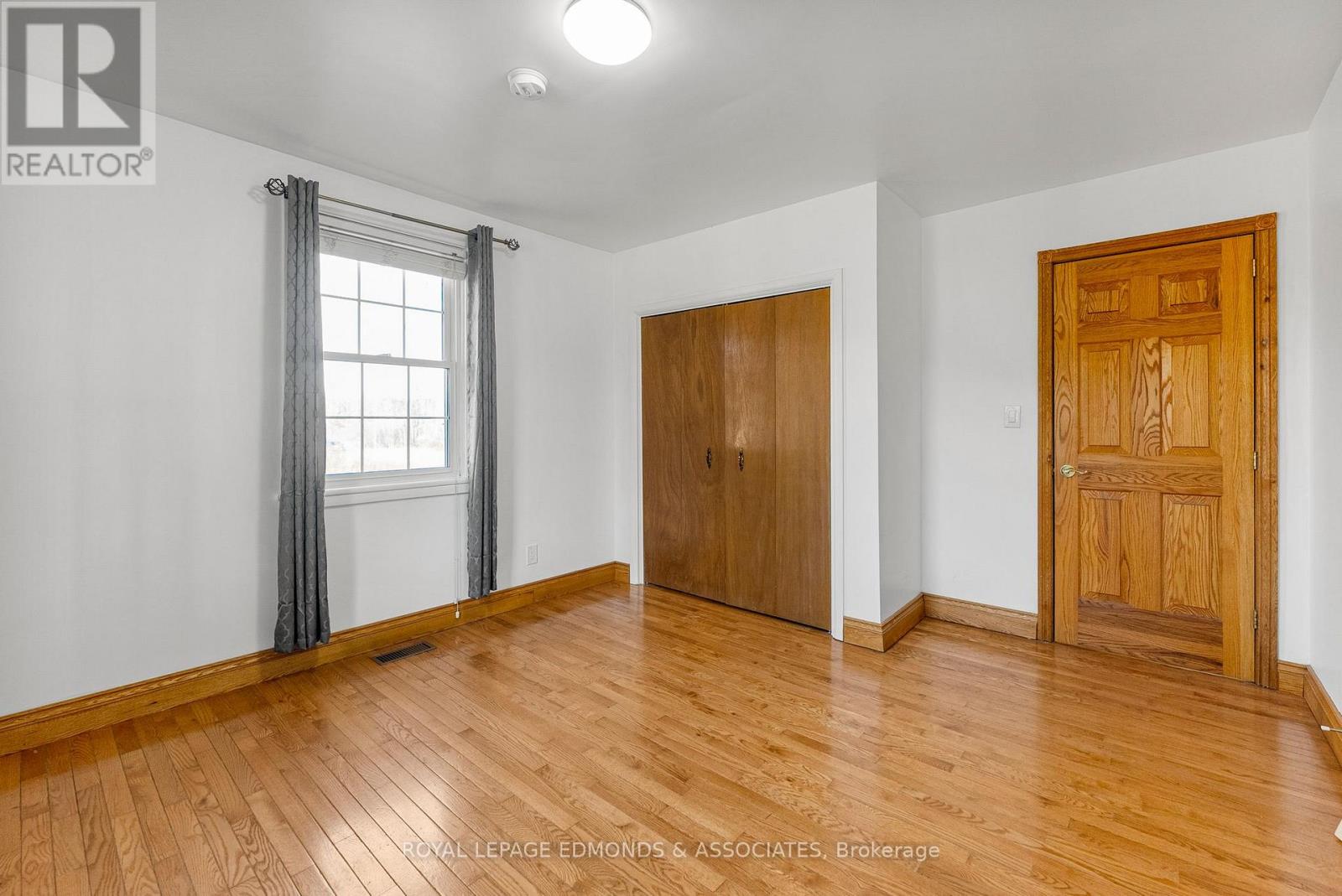 2323 B Line Road, Laurentian Valley, Ontario K8A 6W8 - Photo 12 - X12514142