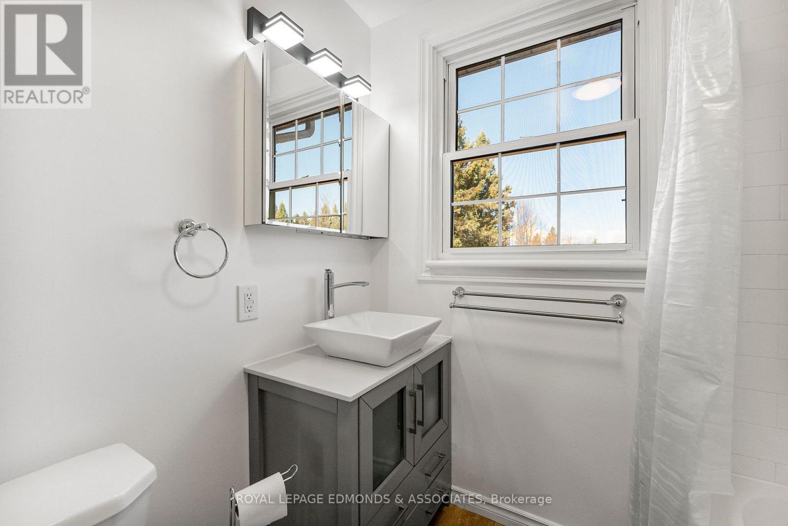 2323 B Line Road, Laurentian Valley, Ontario K8A 6W8 - Photo 14 - X12514142