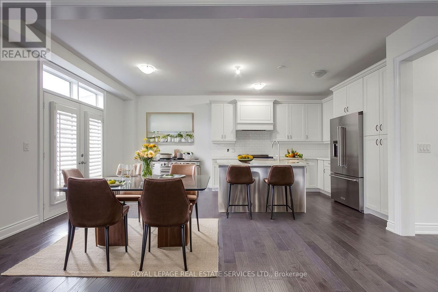 134 Zachary Crescent, Oakville, Ontario  L6H 0V5 - Photo 6 - W12513864