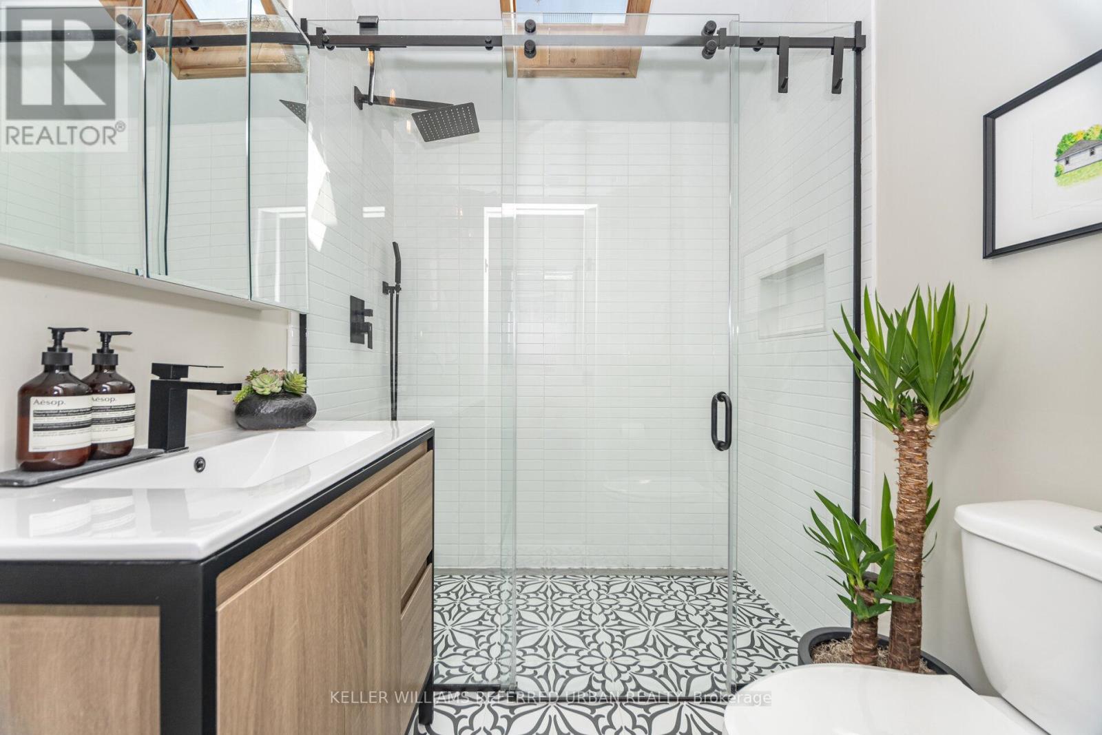 7067 Old Mill Lane, Mississauga, Ontario  L5W 1A1 - Photo 20 - W12513894