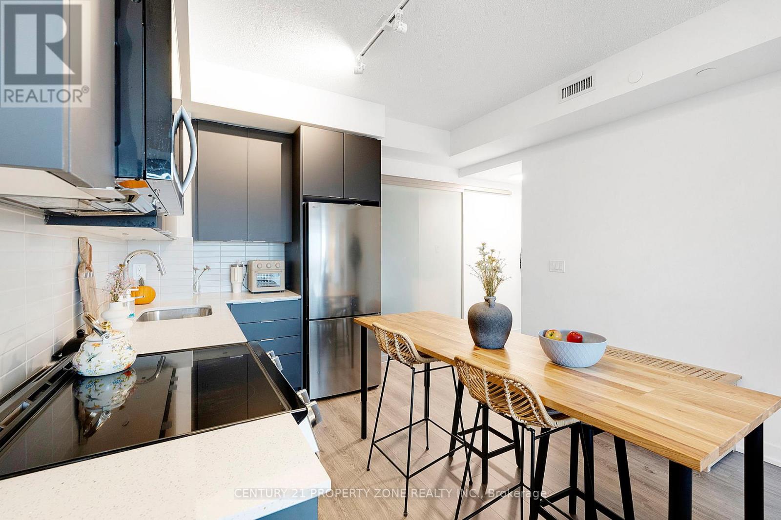 510 - 225 Malta Avenue, Brampton, Ontario  L6Y 4M5 - Photo 12 - W12513918