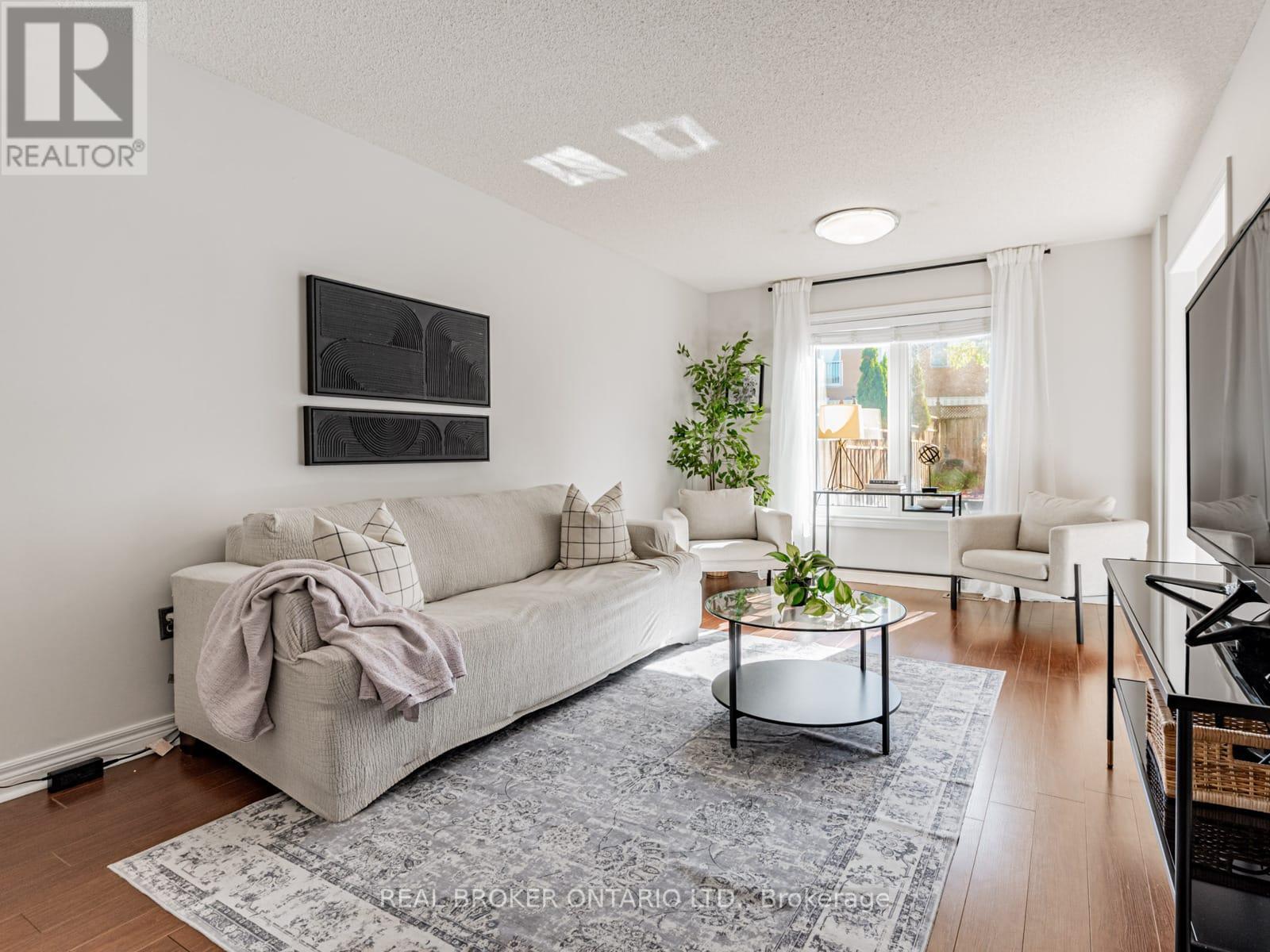 8 Rolling Hills Lane, Caledon, Ontario  L7E 1T9 - Photo 13 - W12513936