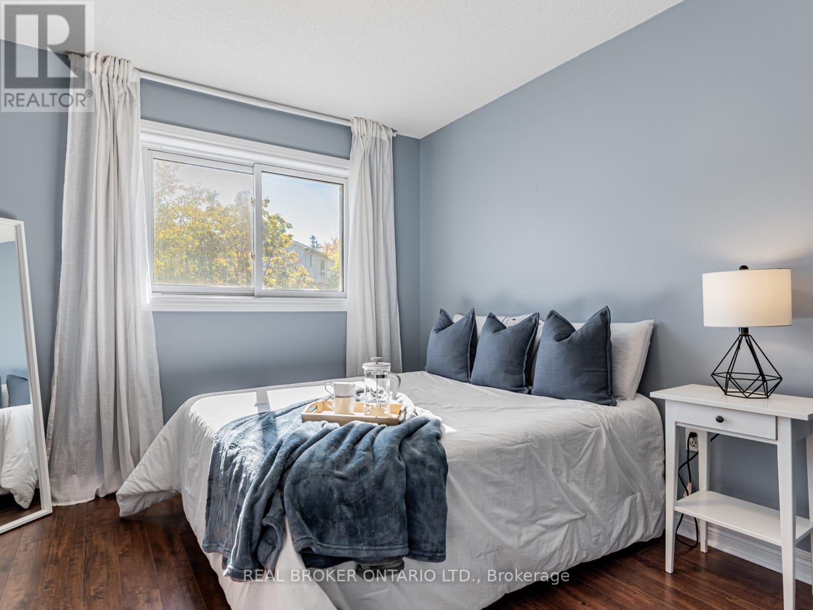 8 Rolling Hills Lane, Caledon, Ontario  L7E 1T9 - Photo 21 - W12513936