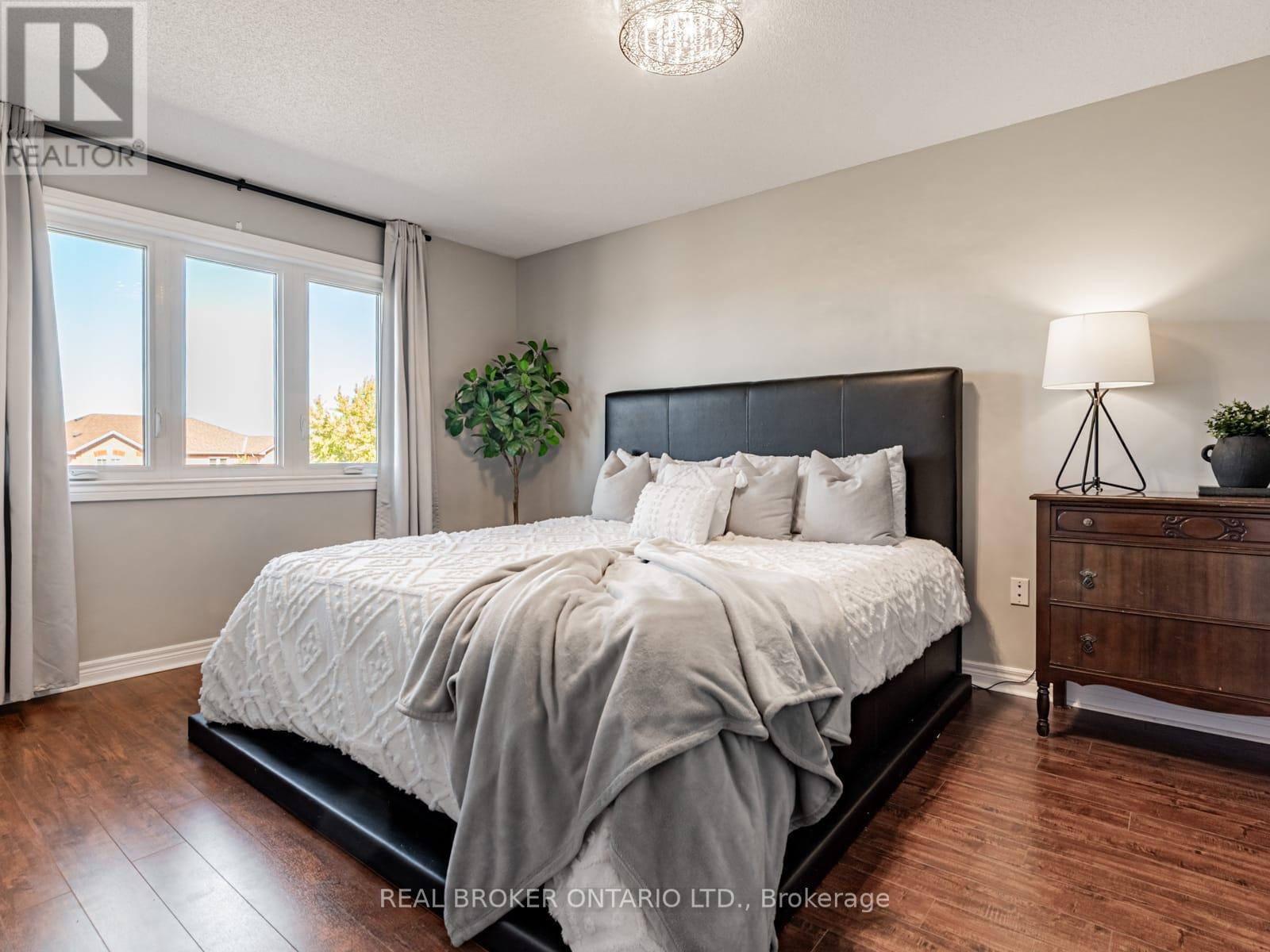 8 Rolling Hills Lane, Caledon, Ontario  L7E 1T9 - Photo 28 - W12513936