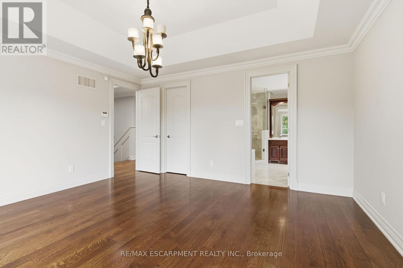 1366 Wilson Avenue, Mississauga, Ontario  L5G 3K2 - Photo 24 - W12513954